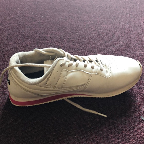 Fila shoes - Picture 3 of 3